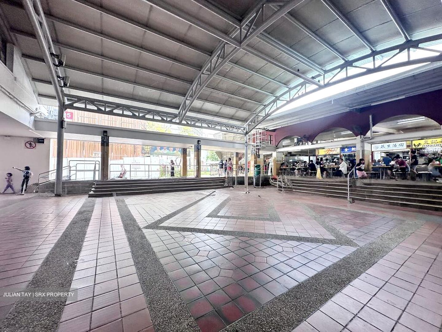 Hougang Street 21 (D19), Shop House #522527211